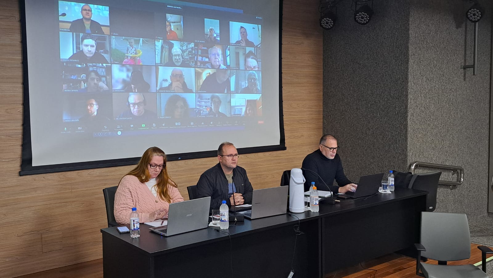 Docentes filiados e filiadas à ADUFRGS-Sindical aprovam proposta final do Governo Federal